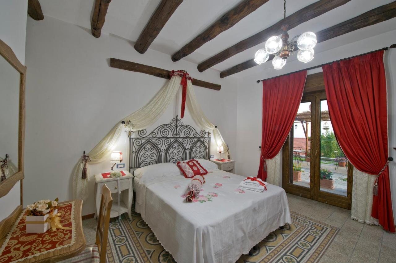 Bed and Breakfast Il Casale Del Generale Аджерола Екстер'єр фото
