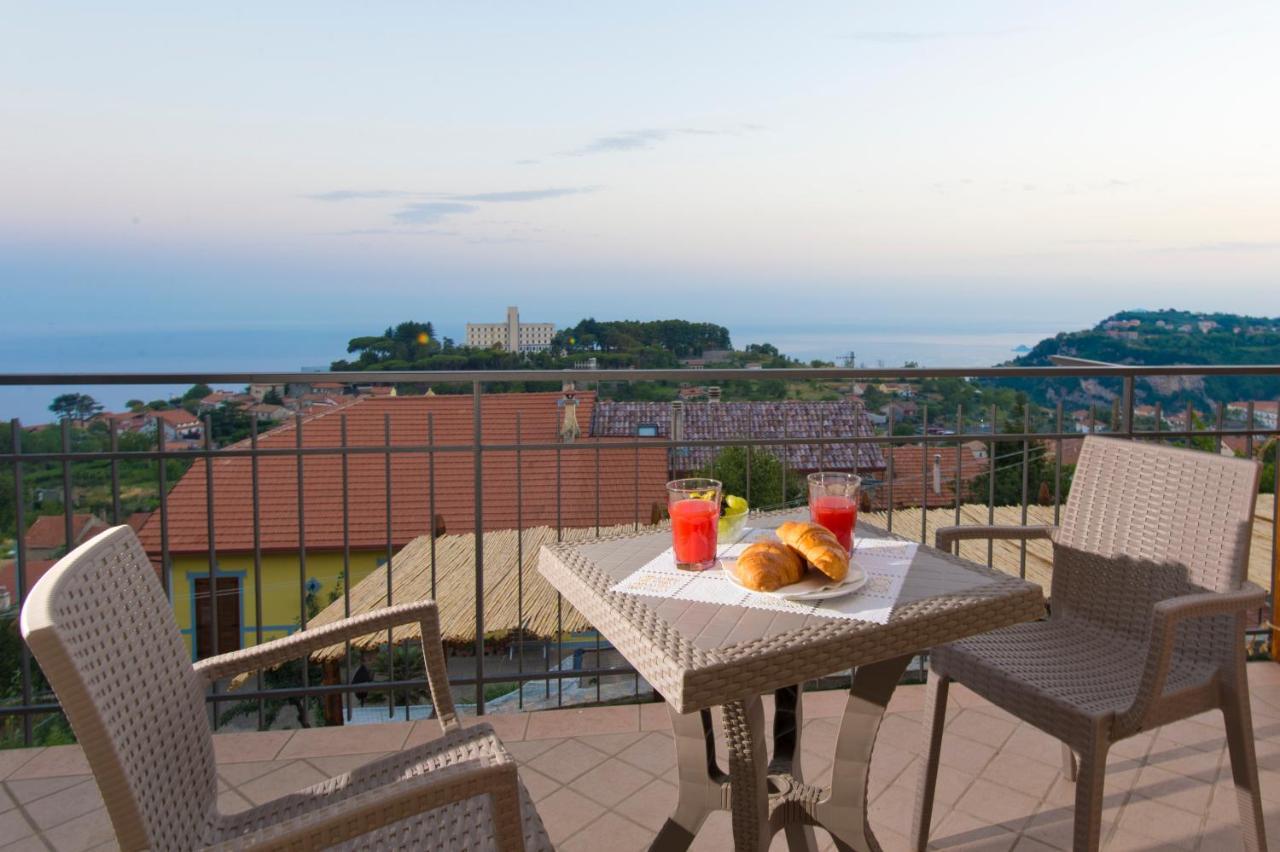 Bed and Breakfast Il Casale Del Generale Аджерола Екстер'єр фото